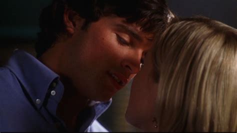 when do clark and chloe get together